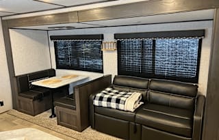 2021 Dutchmen RV Coleman Lantern LT Series 262BH