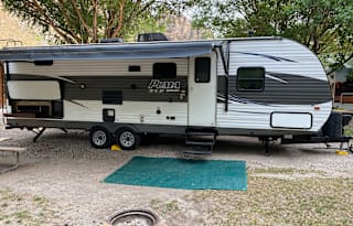 Amazing bunkhouse with enclosed Master