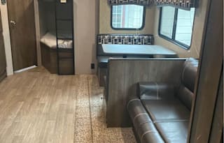 2018 Dutchmen RV Coleman Lantern Series 263BH