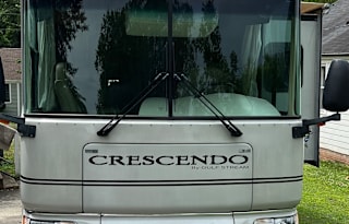 2004 Gulf Stream RV Crescendo 8384