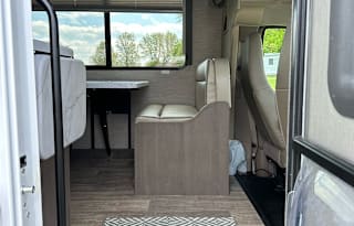 New 25ft Coleman - Comes stocked, Unlimited miles