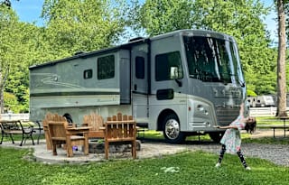 2021 Winnebago Adventurer 36Z