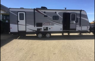 2017 Dutchmen RV Coleman Lantern Series 263BH