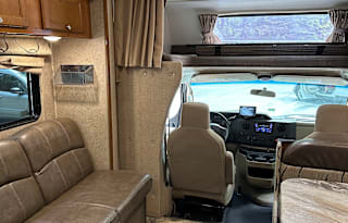 2019 Coachmen Leprechaun 270QB Chevy 4500