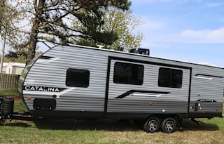 2025 BRAND NEW! Coachmen Catalina Legacy 263BHSCK