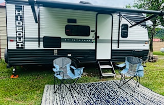 2022 Keystone Hideout 176BH