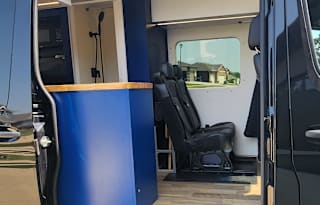 Mercedes-Benz Sprinter 2500 - 170