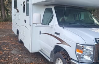 2015 Winnebago Minnie Winnie 22R
