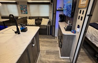 Cruise & Snooze RV