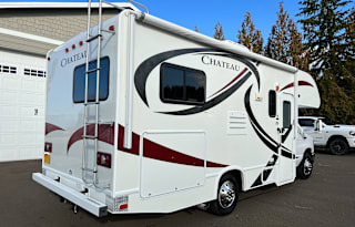 2014 Thor Chateau 22E Motor Coach