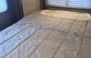 Motorhome in Sherwood