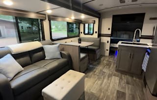 2021 CrossRoads RV Sunset Trail SS272BH