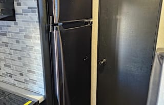Lightweight Travel Trailer Rental Sleeps 5