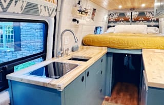 2019 Freightliner Sprinter - Vanna White 4x4