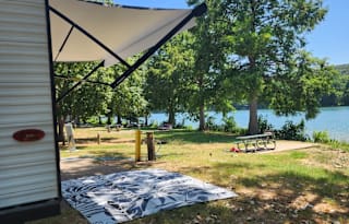 Warren Welcome Wagon, All Inclusive glamping!