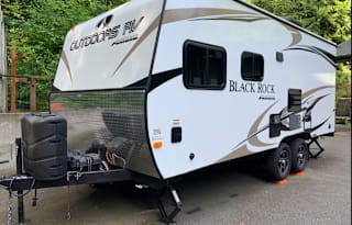 Outdoors RV Black Rock Back Country Series 18DB