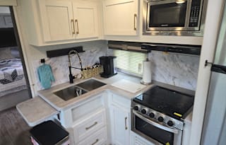 2022 Dutchmen RV Astoria 3203BH