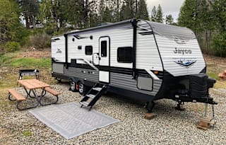 30’ Jayco 267 Delivered to you!