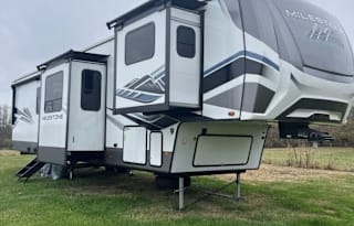 2023 Heartland Milestone 370FLMB
