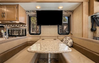 2016 Thor Motor Coach A.C.E. 30.2