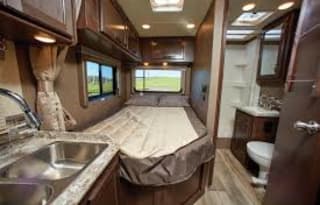 24' Thor Freedom Elite is a breeze to drive!