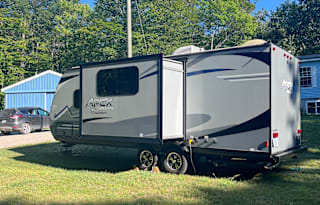 2020 Coachmen RV Apex Ultra-Lite 215RBK