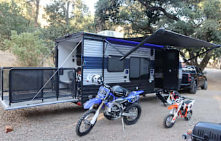 Lightweight 2022 Forest River  Wolf Pup 18RJB
