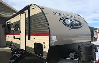 2018 Forest River RV Cherokee Grey Wolf 19SM