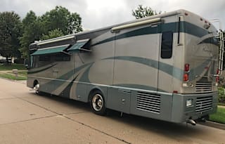 04 Winnebago Journey (A great rolling vacation)