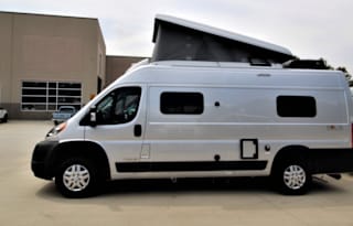 2023 - Winnebago Solis 59PX