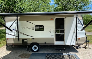 2017 Forest River RV Wildwood X Lite FS 195BH