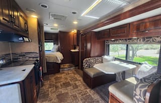 Beautiful Class C Mercedes RV in Prescott, AZ