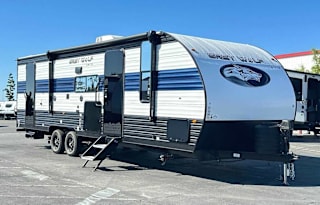 BRAND NEW 2024 Forest River Cherokee Grey Wolf