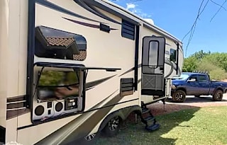2015 Keystone RV Montana MBGA572