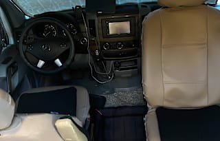 2018 Thor Motor Coach Siesta Sprinter 24SS