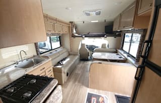 2020 Thor Motor Coach Four Winds 30D
