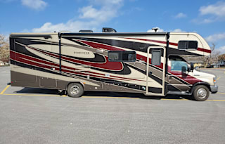 Hotel on Wheels -2017 Forest River RV Forester