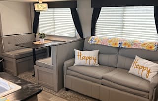 Toss & TJ’s Family Friendly Camper Rental