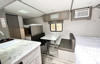 Lightweight, Pet-Friendly Bunkhouse Camper Rental