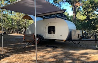 Retro Style Teardrop Camping Trailer (Santa Cruz)