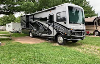2020 Fleetwood RV Bounder 35K