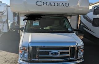 2020 Thor Motor Coach Chateau 31E-with bunk beds!