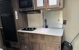 2020 Prime Time RV Avenger LT 22BH