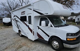 2024 Thor Motor Coach Coleman 22cm "Like New"