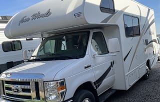 2015 Thor Motor Coach Four Winds 22E