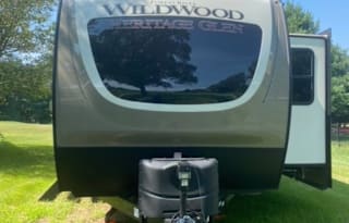 2021 Forest River RV Wildwood Heritage Glen 270FKS