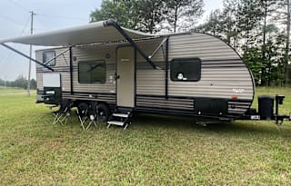 Escape to Comfort: Your Perfect Family Friendly RV
