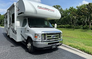 2020 Thor Motor Coach Freedom Elite 30FE  "KOBE"