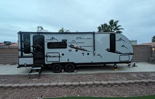 2023 Forest River Grey Wolf Black Label 23MKBL