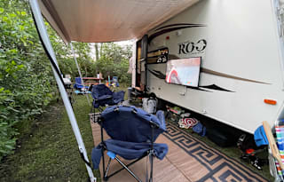 2012 Rockwood Roo Hybrid Trailer - Sleeps 6!